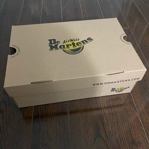 Dr. Martens chelsea boots size 8